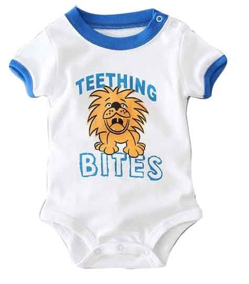 Coton 100% mou respirable de combinaison de short de bébé d'OEM pour le bébé garçon nouveau-né
